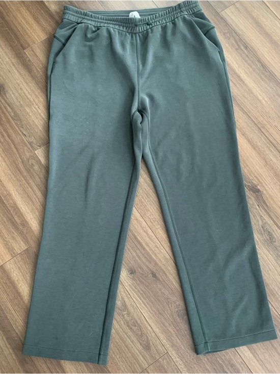 lululemon athletica Pants - Lululemon soft stream women’s pants size 16 with 30” inseam in Olive green